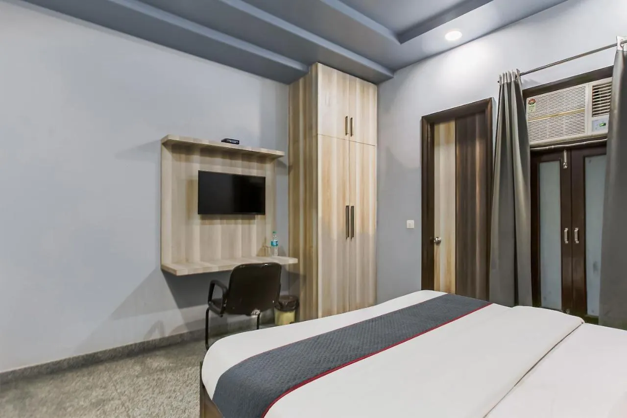 Oyo Townhouse 401 Pantao Stays 03 Gurgaon Hotel